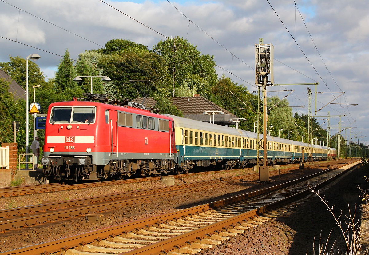 111 156-6 der DB Regio NRW GmbH Köln Deutzerfeld, die am 10.08.2012 mit dem letzten Kult IC dem IC79/2410  Hanseat  beim Halt in Schleswig festgehalten werden konnte.