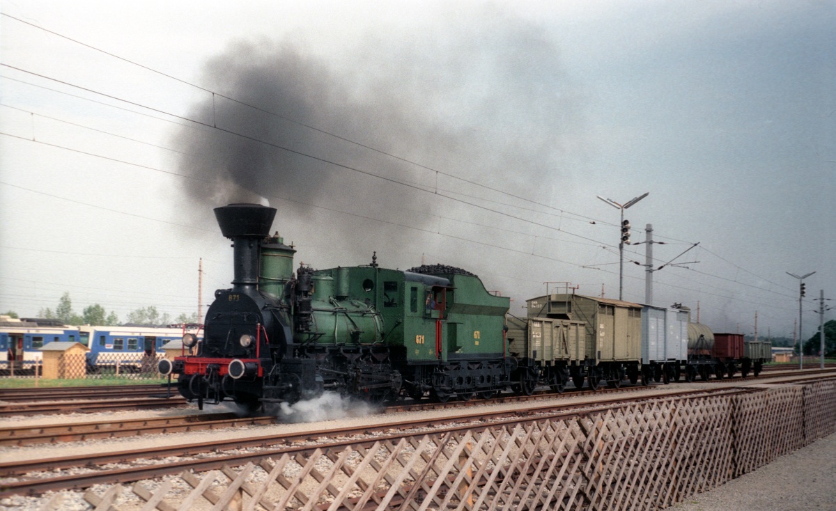150 Jahre Eisenbahn in Österreich: GKB 671 Strasshof 12.09.1987