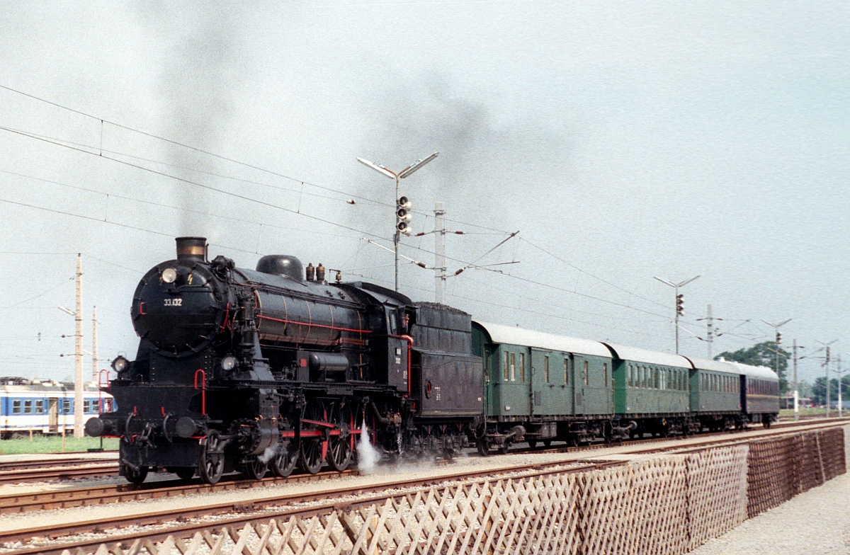150 Jahre Eisenbahn in Österreich: ÖBB 33.132 Strasshof 12.09.1987