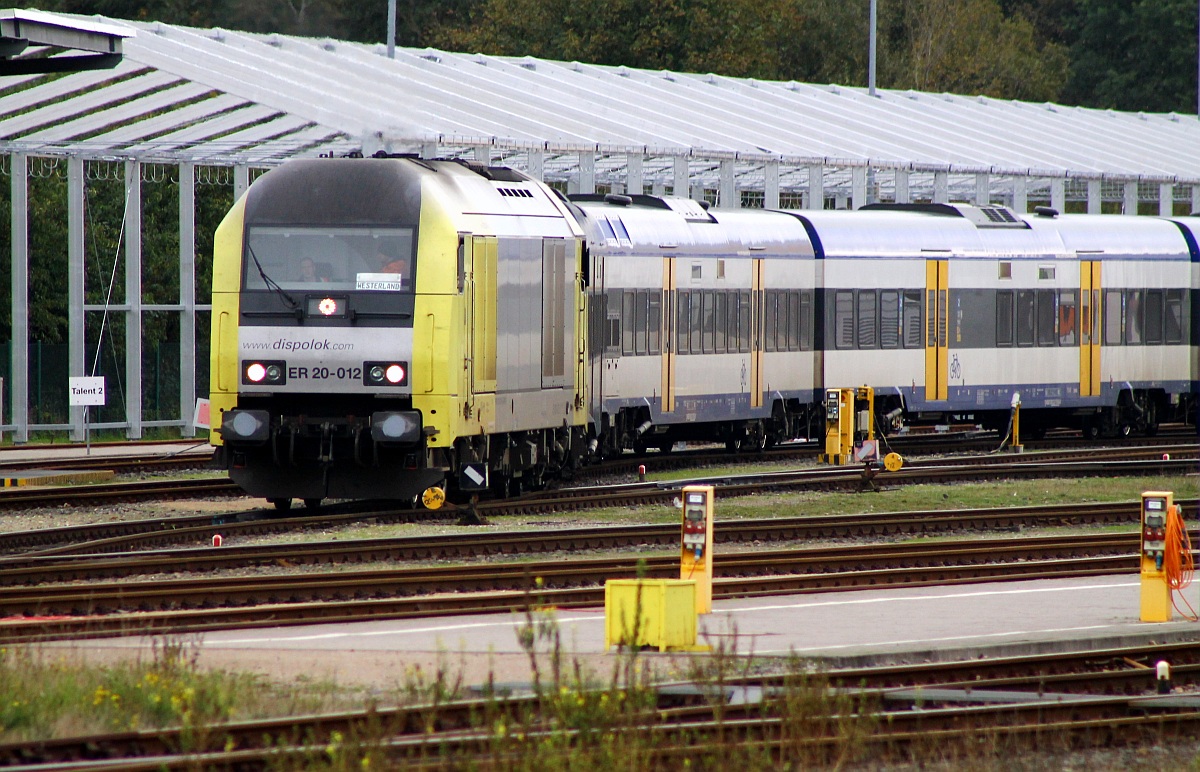223 012-6/ER20-012(REV/2.Verl/EWG/24.05.14)kommt hier mit einer NOB aus dem Bw gefahren und wird anschliessend auf Gleis 4 als NOB nach Westerland bereitgestellt. Husum 19.10.2013