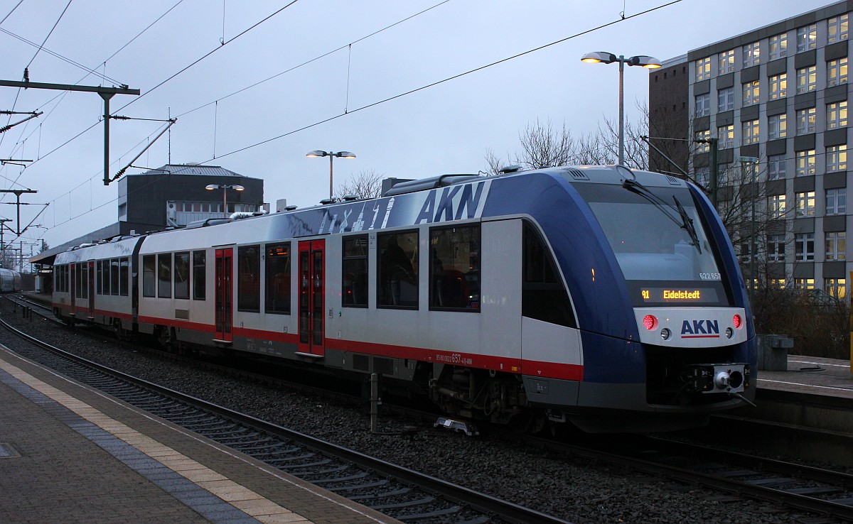 AKN 0622 157/657 als Zug 82438(A1) nach Hamburg Eidelstedt wird gerade bereitgestellt. Neumünster 13.01.2016