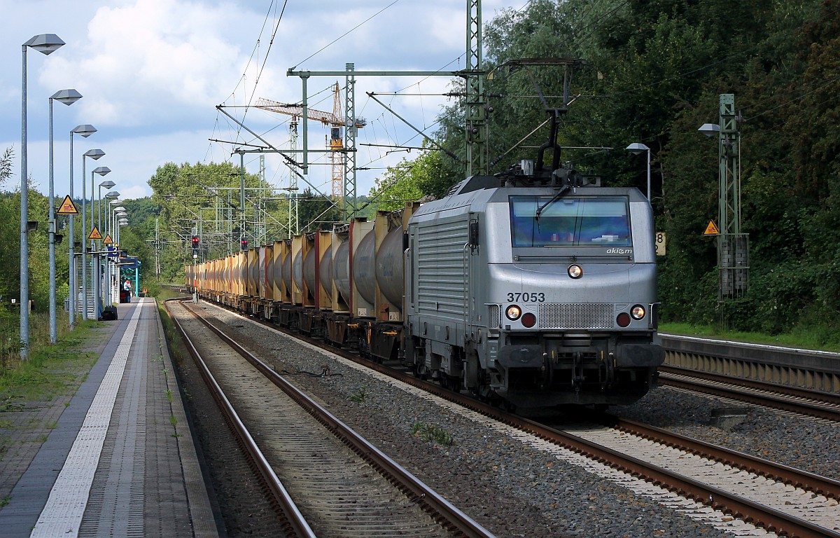 CFL/Akiem 37053 mit dem Zement Express nach Deuna in Schleswig. 03.09.2017