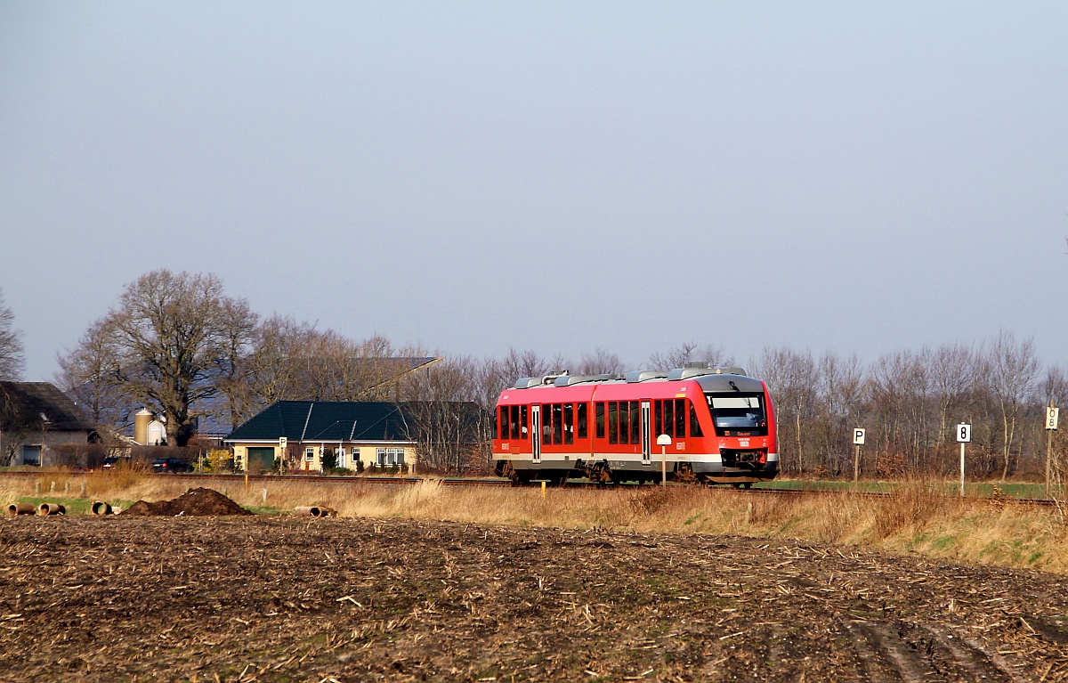 DB 0648 339/839  Lensahn  aufgenommen am Abzweiger nach Husum kurz vor dem Bü Sollbrück I. Jübek 22.03.2014