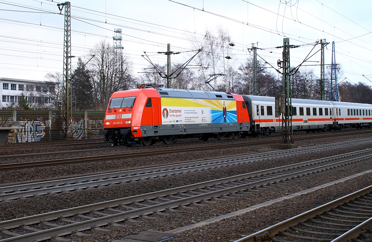 DB 101 037-0  Eisenbahner mit Herz gesucht  mit IC bei der Einfaht in HH-Harburg 21.02.2015