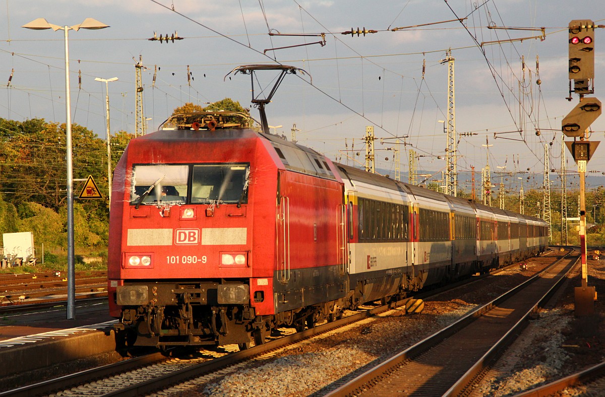 DB 101 090-9 mit EC Neuwied 29.09.2012