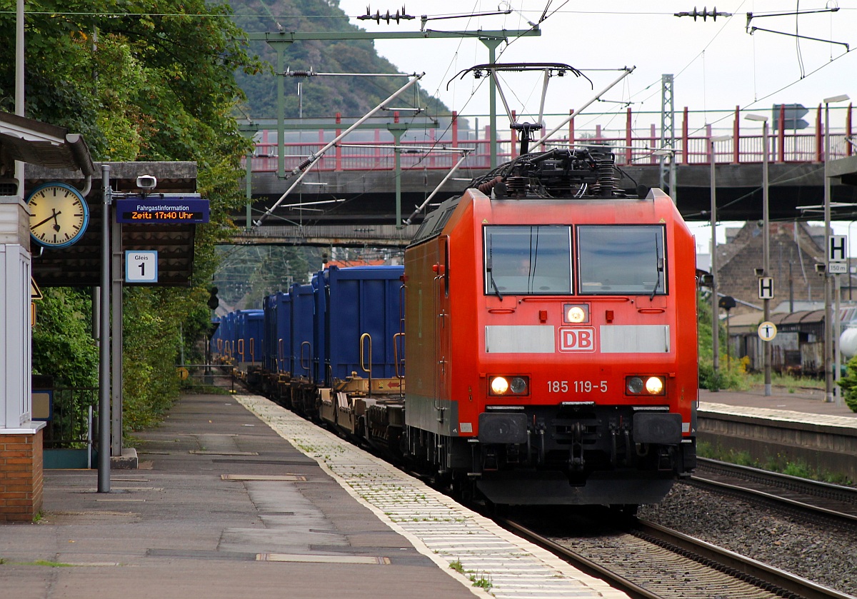 DB 185 119-5 hat hier so wie es aussieht einen Gefahrgutzug am Haken. Brohl am Rhein 15.09.2013