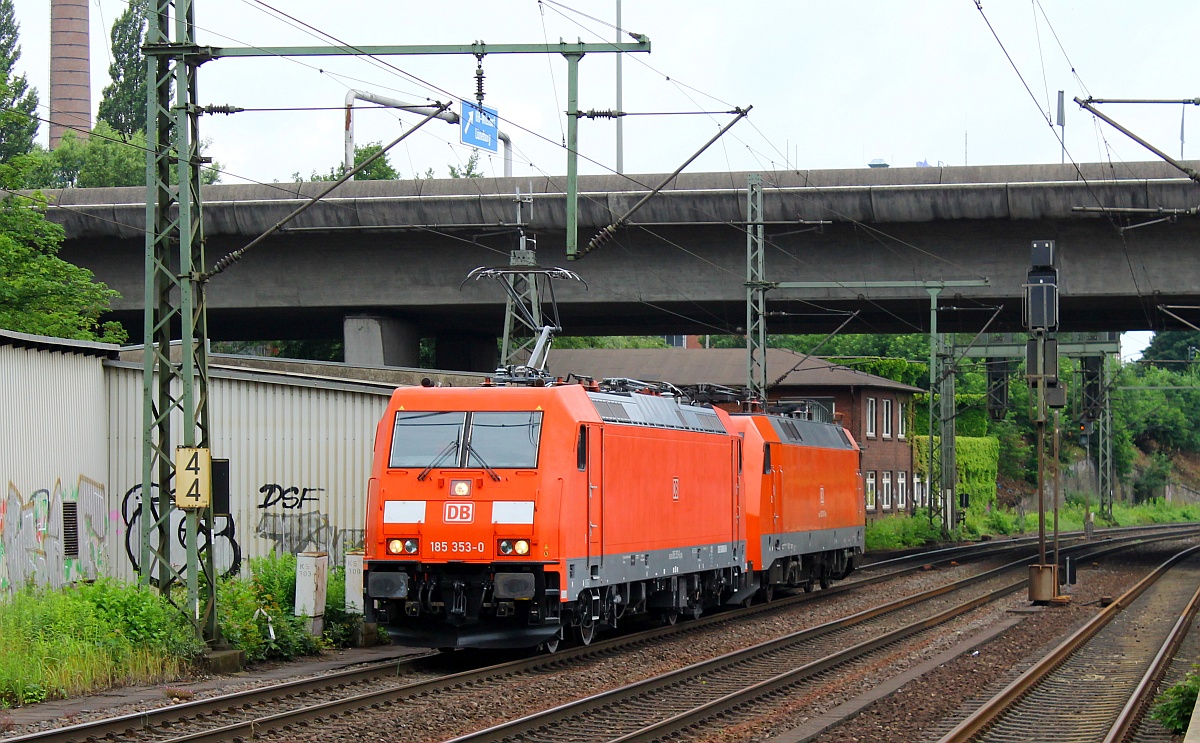 DB 185 353-0 und 152 113-7 Harburg 02.07.2016