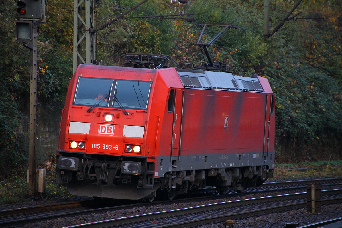 DB 185 393-6 rollt Solo durch HH-Harburg. 26.10.2013