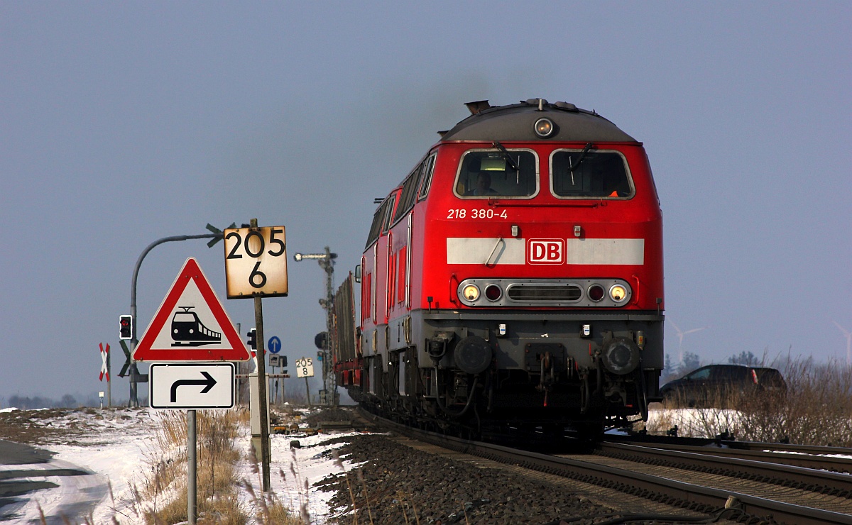 DB 218 380 und 369 mit SyltShuttle nach Niebll. Lehnshallig 05.03.2018