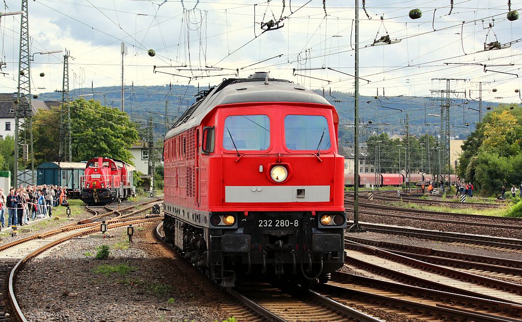 DB 232 280-8 war einer der  lautstarken  Teilnehmer an der Diesellok-Parade im DB Museum Koblenz-Lützel am 29.09.2012.
