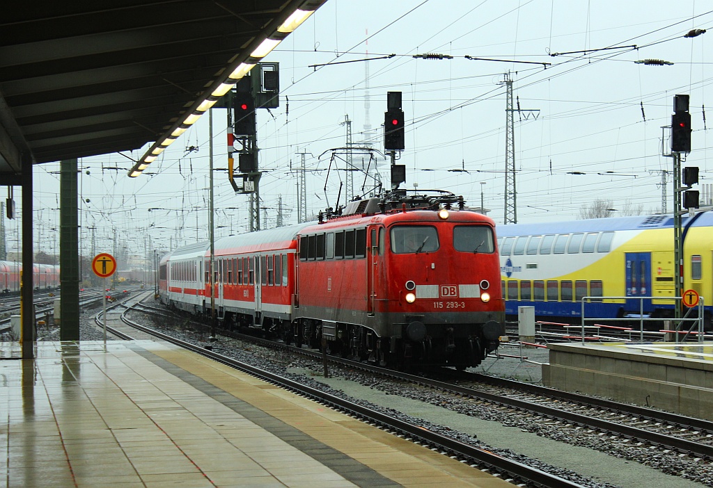 DB E10 293/ 110 293-8/ 115 293-3, Bremen Hbf 03.12.2011