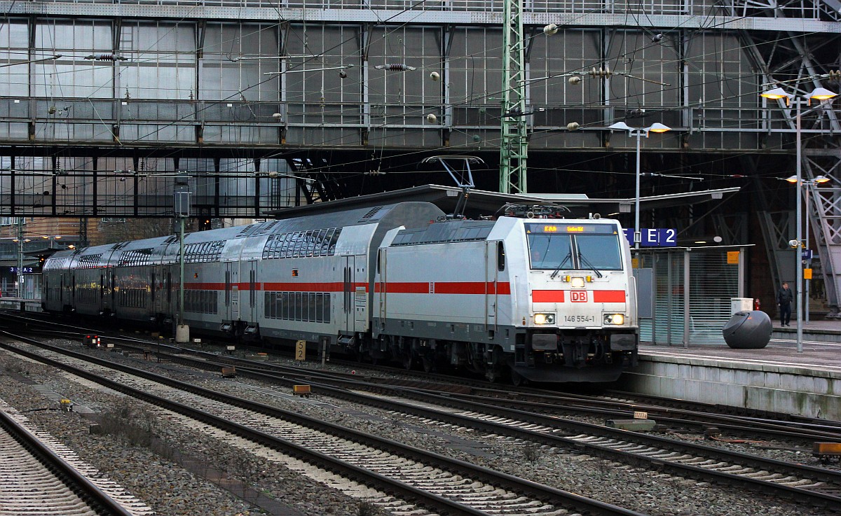 DB IC2 hier der IC 2434 nach Emden Hbf mit Zuglok 146 554-1(REV/FKR X/12.11.15) aufgenommen im Hbf Bremen am 30.01.2016