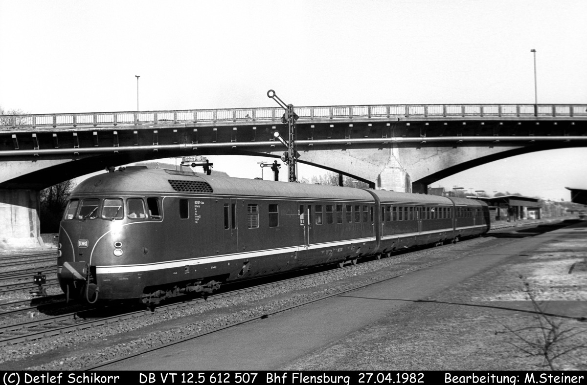 DB VT 12.5/612 507, Bhf Flensburg, 27.04.1982(DigiScan 048)