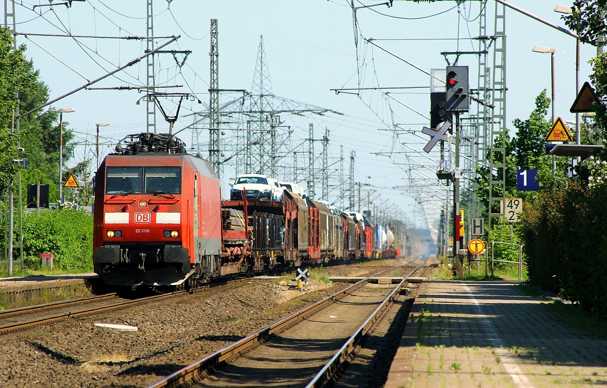 DBS/RSC EG 3108 mit dem EZ 44736 auf dem Weg nach Padborg/DK hier bei der Durchfahrt in Jübek bei Schleswig. 02.07.2015