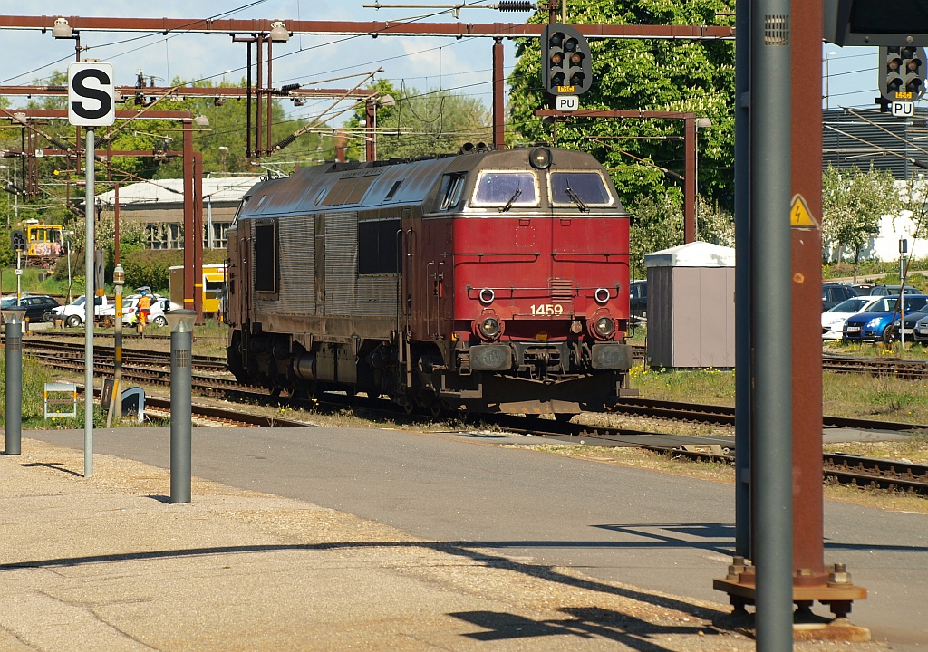 DSB/RSC Litra MZ 1459 wartet im Bahnhof von Fredericia auf ihre Weiterfahrt. 01.05.2011