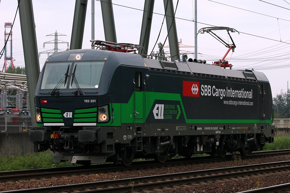 ELL/DLOC SBB Cargo International 193 201-1 aufgenommen am Umspannwerk in HH-Waltershof/Altenwerder. Eine der schönsten Varianten des neuen E-Lok Stars...13.09.2015.
