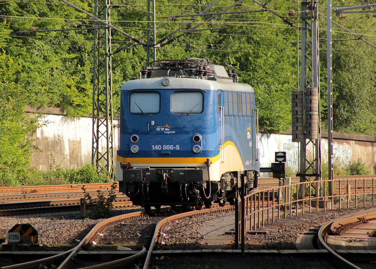 EVB 140 866-5 stand einsam abgestellt am 23.07.2015 in Hamburg-Harburg.