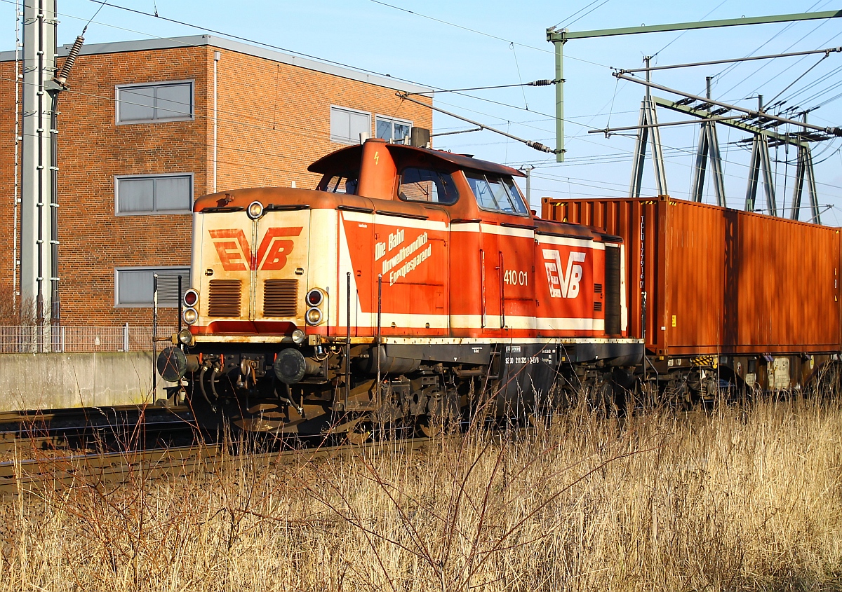 EVB 410 01 oder 211 323-1(REV/BRV/10.09.13) eingesetzt im Rangierdienst in Hamburg-Waltershof. 06.02.2015