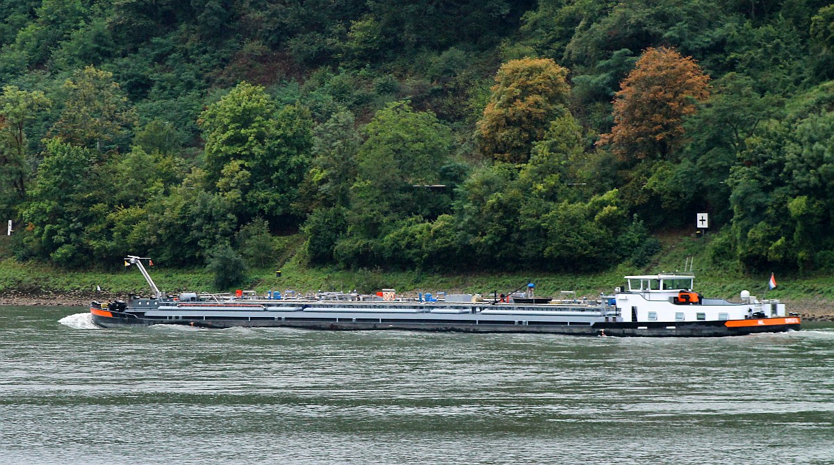 Holländischer Binnentanker...Kaub am Rhein 12.09.2013