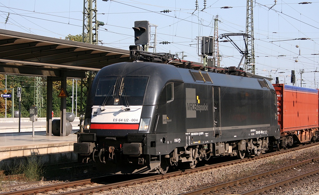 MRCE 182 504-1/ES64U2-004 mit Containerzug aufgenommen im Hbf Bremen. 04.09.12