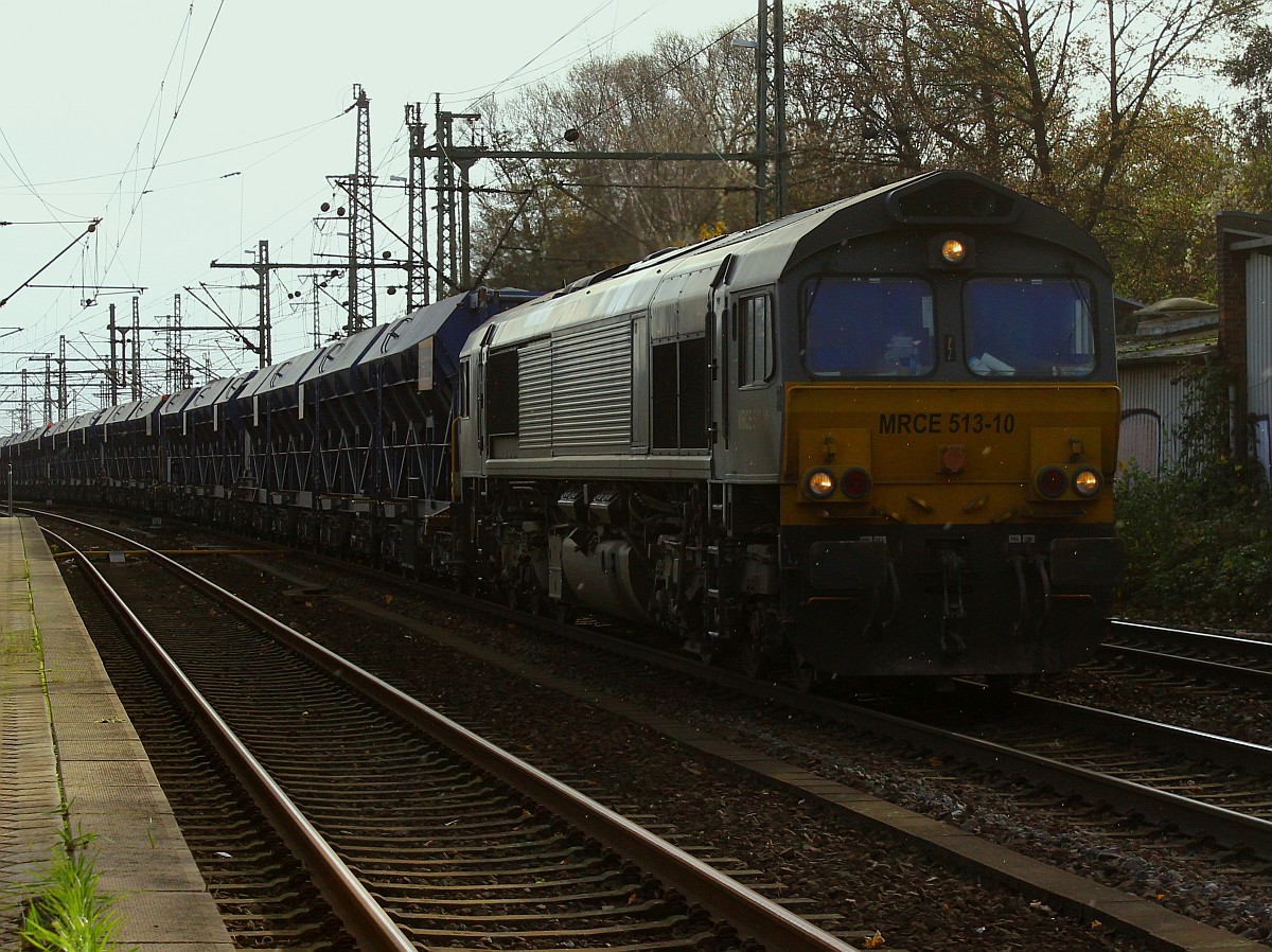 MRCE 513-10 mit Baustoffzug in Hamburg-Harburg 14.11.15
