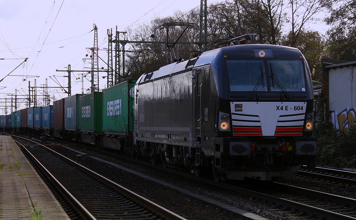 MRCE/DB Schenker X4E-604/6193 604-6(REV/MMAL/29.05.15) mit Containerzug aufgenommen in Hamburg-Harburg. 14.11.2015