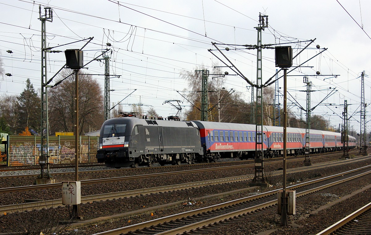 MRCE/HKX/BTE ES64U2-030/6182 530-6(REV/Lz/23.07.14) hat hier mit dem neuen Kooperationpartner BTE als HKX aus Köln kommen Einfahrt in Hamburg-Harburg. 14.11.2015