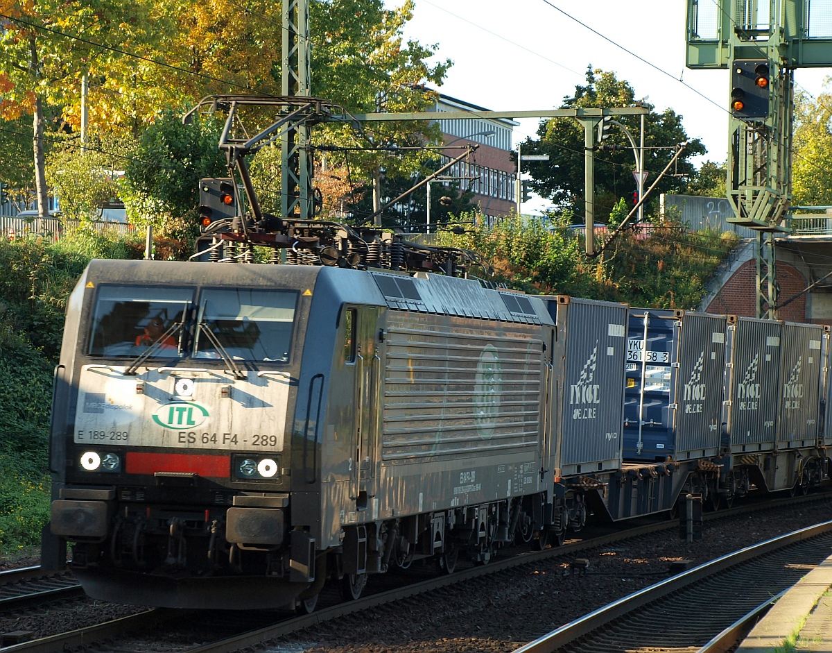 MRCE/ITL 189 289-2(ES64F4-289) mit Containerzug, Hamburg-Harburg, 30.09.2011