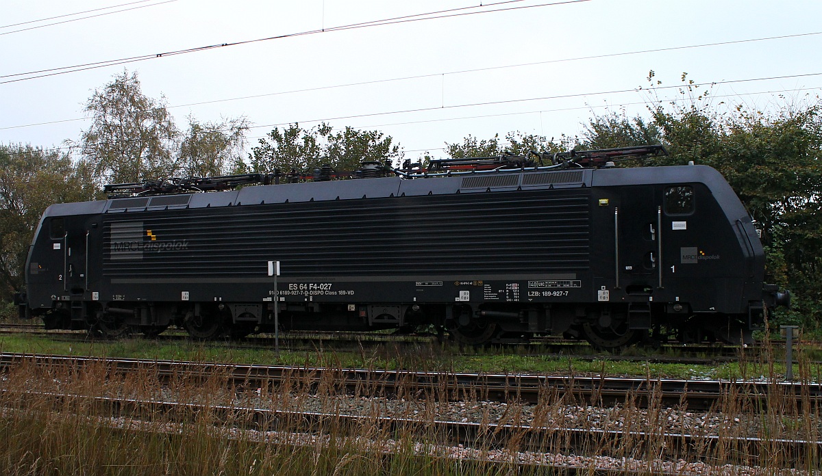 MRCE/TXL 189 927-7(REV/MH/20.07.12) Class 189-VD mit UIC für DE,AT(CH),IT,SI,HR,BA,RS und ME stand abgestellt im Gbf Padborg. 11.10.2013 