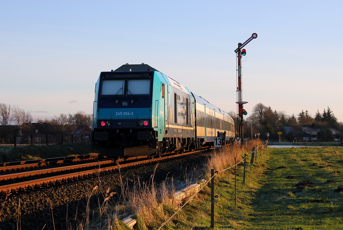Paribus/NAH.SH/DB 245 204-3 mit RE6 nach Hamburg in Risum-Lindholm. 17.12.17