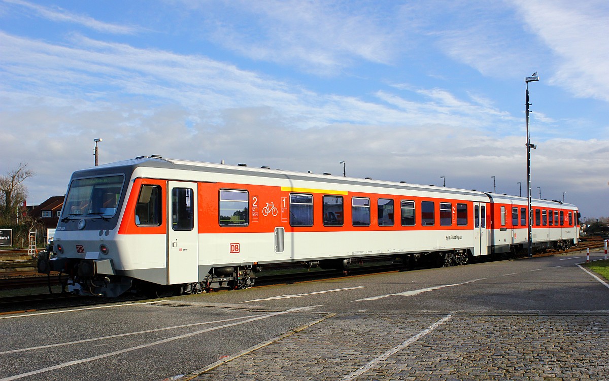 SyltShuttlePlus VT 628/928 509(REV/FK X/21.09.15) abgestellt im Bereich der AutoZug-LKW Verladung im Bahnhof Westerland(legal zu erreichen). 16.11.2015