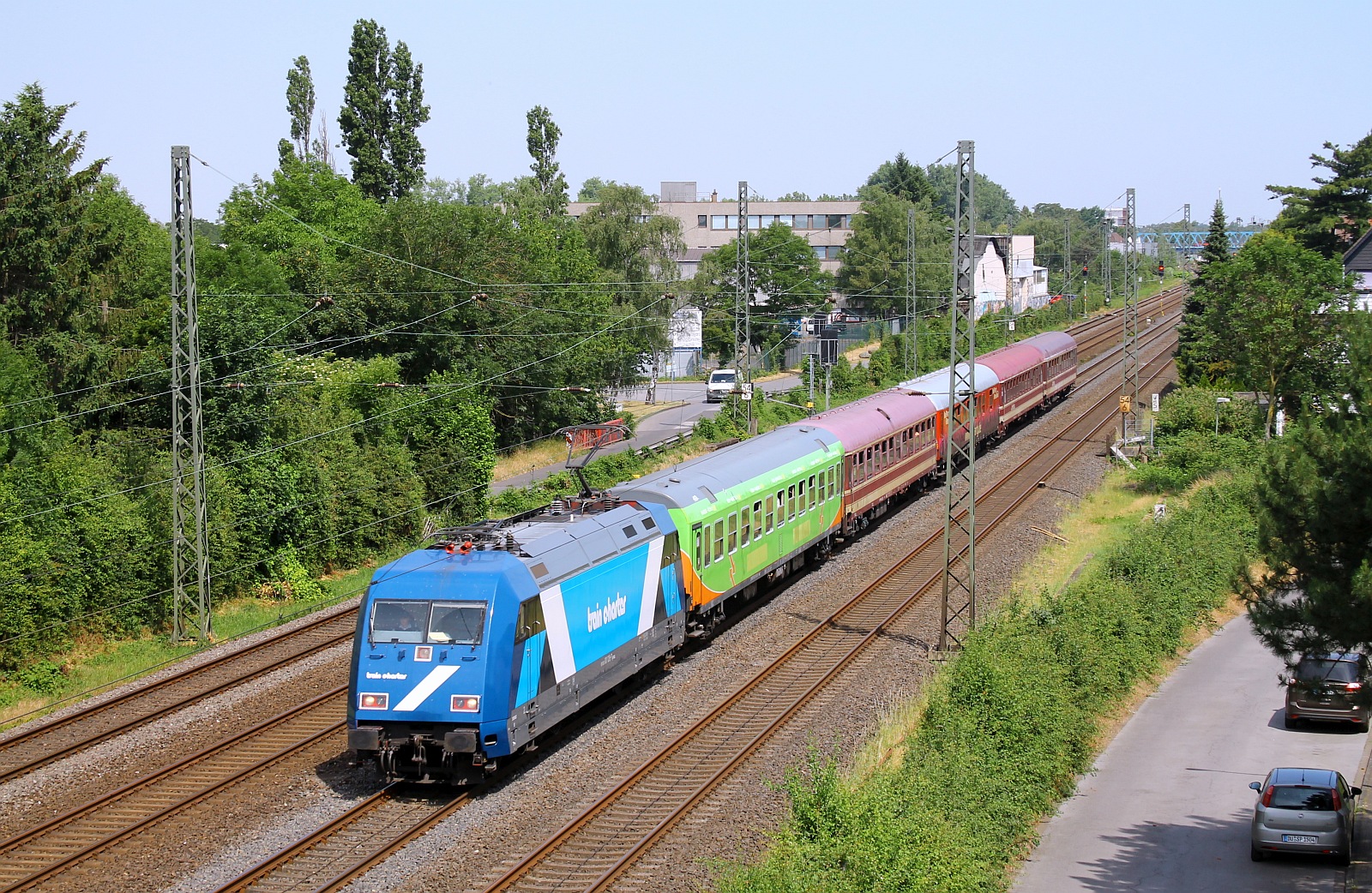 TCS  103002  ex DB 101 128 mit dem  Hetzerather  Duisburg-Rahm 16.06.2023