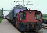 Hochleistungsvorspannlok am CN(L)1273 angekuppelt....DSB 285 zieht die EA 3022 vom Zug ab und rangierte sie anschliessend in den Bereich des dänischen Stromnetzes. 01.06.2013