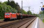 DBS/RSC 0185 322-2 durchfährt hier mit dem GC 62470(NeuhofKrFulda-Eichenberg-Flensburg/Weiche, transportiert Kali, 400m, 1600t)Schleswig am 14.05.2014.