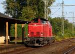 Kleine morgendliche Überraschung...V 100 2335 der NeSA Eisenbahn-Betriebsgesellschaft Neckar-Schwarzwald-Alb mbH, Balingen(9280 1213 335-3 D-NESA)dieselte heute morgen gemütlich aus