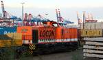 Locon 211/293 502-1 abgestellt mit einem Bauzug im Hamburger Hafen(Dradenau-Waltersof). 01.09.2012