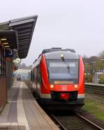 DB Regio Kiel Lint 41 0648 351/851 war am gestrigen 11.11.2015 als RB 64(Husum - St.Peter-Ording)unterwegs und steht hier im Bhf von Husum.