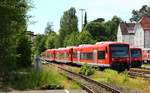 650 114-1, 313-9 und 317-0 nach Radolfzell bei der Einfahrt in den Bhf von Friedrichshafen Stadt, 02.06.12
