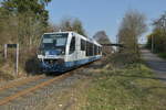 Rurtalbahn Triebwagen 654 007 kommt hier als RB 34 nach Dalheim in den Haltepunkt Arsbeck eingefahren.