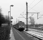 br-6-101-adtranz/544418/101-130-3-durchfaehrt-hier-schleswig-bhf 101 130-3 durchfährt hier Schleswig Bhf mit dem LPF 46001(HH-Langenfelde - Flensburg). 16.12.2012
