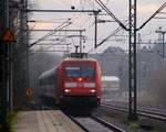 DB 101 004-0 mit dem LPF 78082 rauscht hier durch Schleswig. 17.01.2014