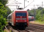 DB 101 064-4 und 120 124-3(hinten) mit dem LPF 78082 auf dem Weg nach Flensburg. Schleswig 20.06.2014