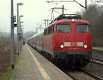Das waren noch Zeiten....DB E10 469/110 469-4 verlässt hier mit dem IC 2417  Hanseat  Schleswig Richtung Köln.
