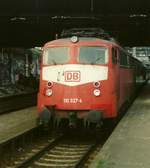 DB E10 327/ 110 327-4 Hamburg Hbf 16.04.2012 