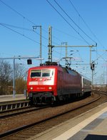 br-6-120/542122/db-120-159-9revldx200307fungierte-am-5412-als DB 120 159-9(REV/LDX/20.03.07)fungierte am 5.4.12 als Zuglok des IC 2407 von Flensburg nach Köln hier bei der Einfahrt in Neumünster. 