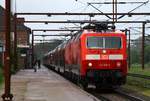 Schnell eingepackt und dann ging es von Flensburg nach Padborg, dort angekommen kam 5 min später der CN(L)1272 mit dem Zugloks 120 143-3 und 120 106-0 aus Flensburg-Weiche(dort wurden die 218er abgekoppelt)dort an. Padborg 16.06.2013