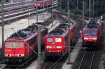 Güterklassiker unter sich...155 146-6(z seit 14.11.13 Unfall Hosena)in ganzem Zustand, 151 046-0 und 189 003-7 stehen abgestellt in Maschen. 28.09.12(üaV)