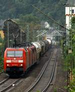 DB 152 114-5 hatte nicht nur einen Güterzug am Haken, auch 185 180-7 151 022-1 und 151 067-6 waren mit eingereiht. Bacharach 14.09.2013