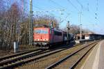 br-6-155-ex-dr-250-db/550298/db-6155-138-1revld-x290708-verlwrs9060716-verlaesst DB 6155 138-1(REV/LD X/29.07.08, Verl/WRS9/06.07.16) verlässt hier via Gleis 6 Neumünster mit einem Güterzug Richtung Hamburg-Maschen. 17.02.2016