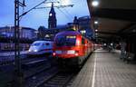 Morgens halb 8 in Hamburg...der RE1 nach Schwerin wird in wenigen Minuten mit der Schublok 182 007-5 den Hamburger Hauptbahnhof verlassen. 12.02.2016
